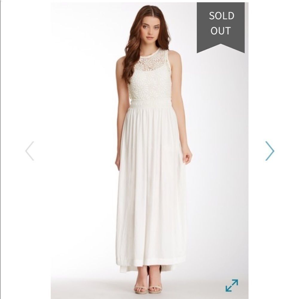 NWT nightcap sunflower lace sleeveless gown